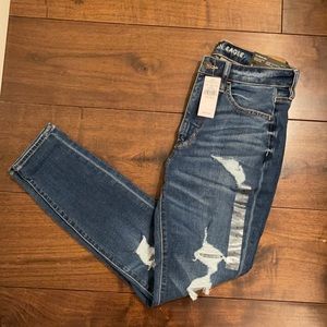 dark wash american eagle jeans